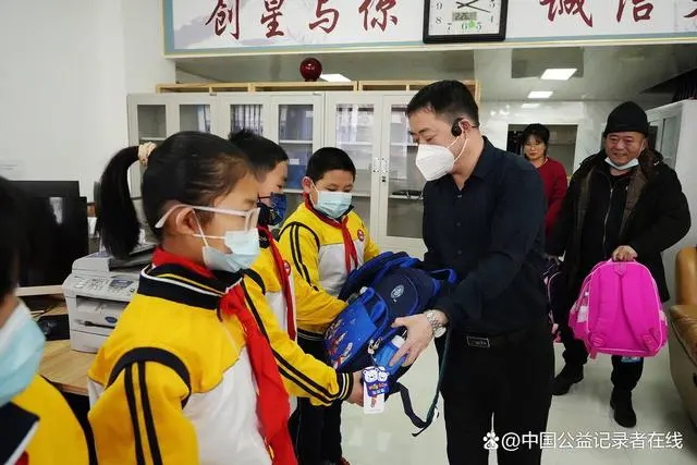 &ldquo;爱伴童行 圆梦边城&rdquo;满洲里爱心企业履行社会责任 用心关爱儿童